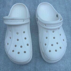 Size 10 White Baya Crocs